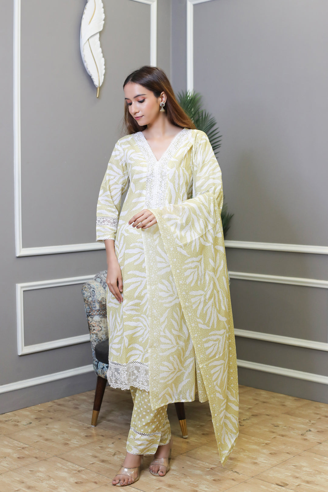 Printed Straight Kurta Pants Suit